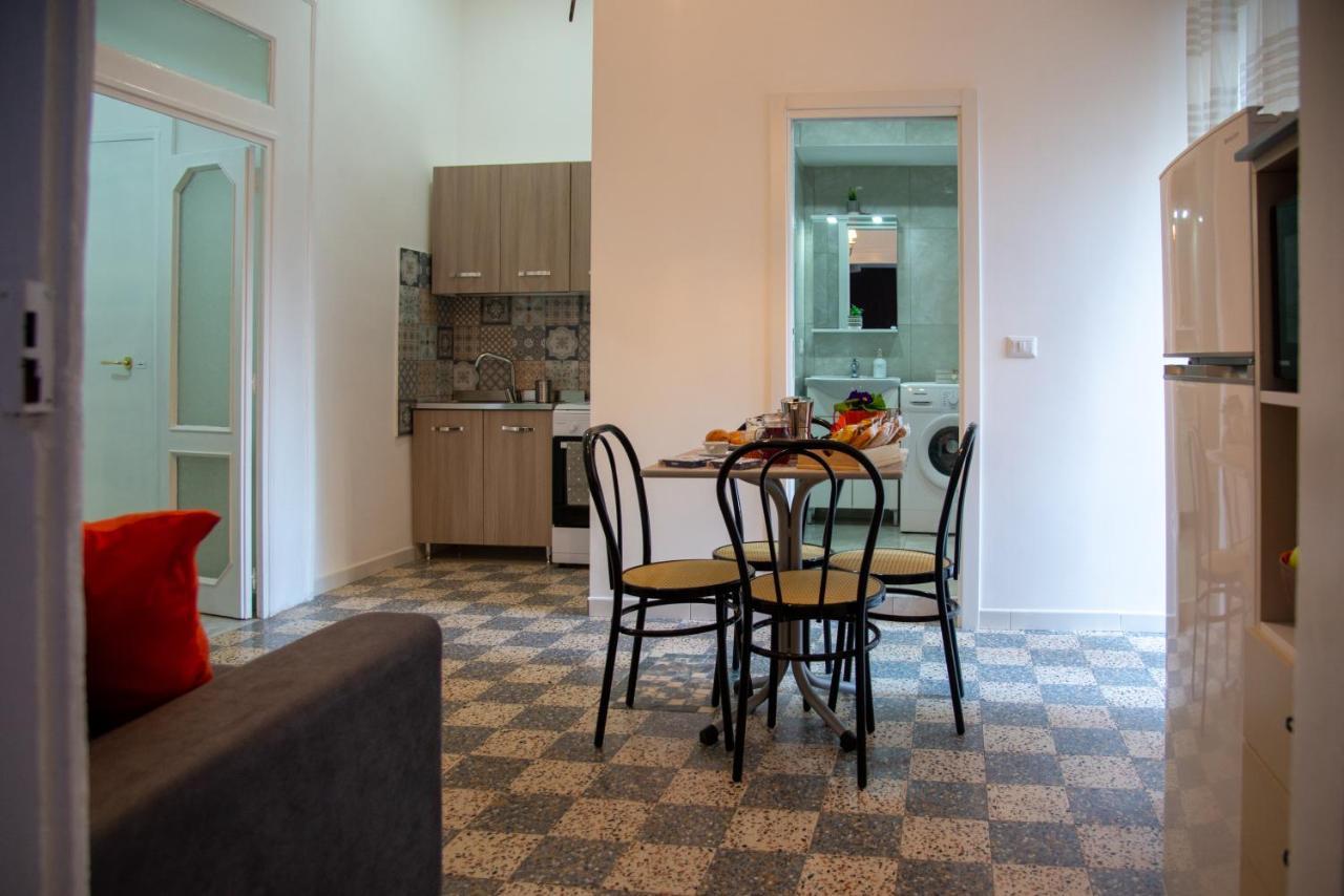 Domus Anticaglia By Domusextra Διαμέρισμα Νάπολη Εξωτερικό φωτογραφία